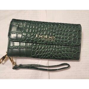 Bebe Croc‑Embossed Green Wristlet Wallet – Gold Hardware